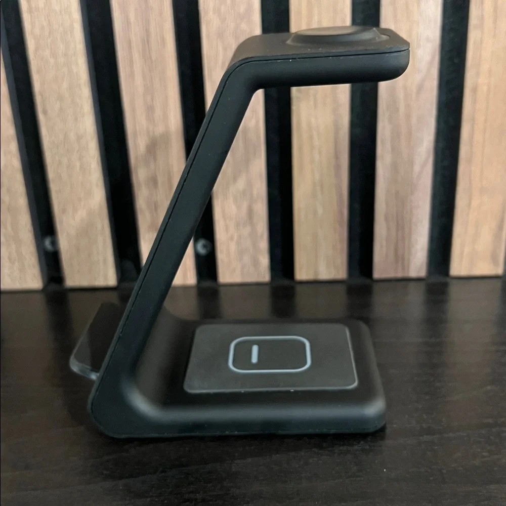 3-in-1 Wireless Charging Station